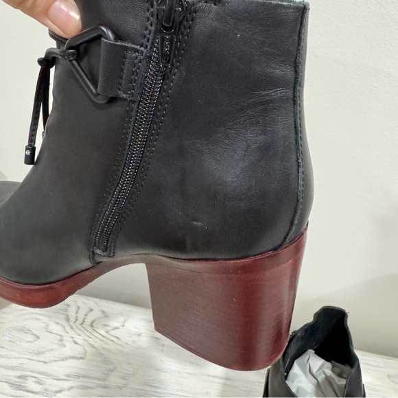 Kork-ease Mertle Black Leather Chunky Square Toe Block Heel Ankle Boots Sz 9.5 - Picture 9 of 15